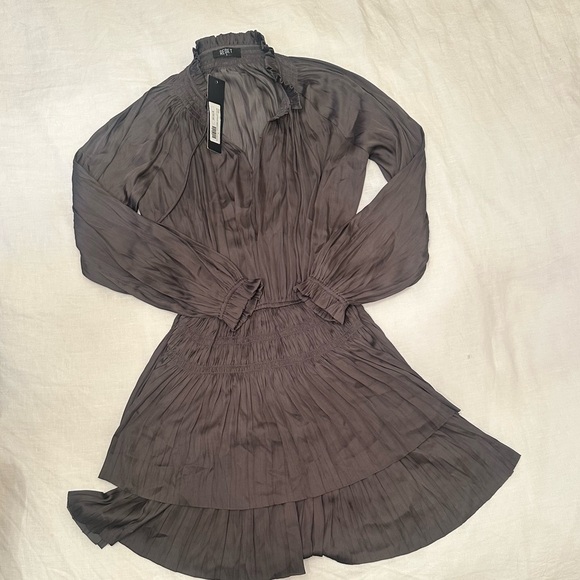 NWT Reset Elegant Gray Women's Dress Small - Picture 1 of 3